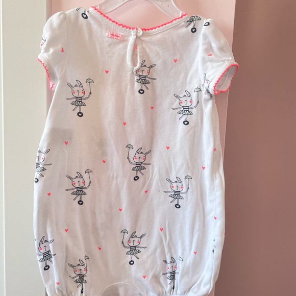Baby Gap romper 6-12 months - Picture 3 of 5